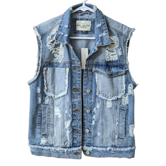Women's Distressed Denim Vest NWT NEW Size Small Ashley-Vintage Charm - Picture 1 of 16